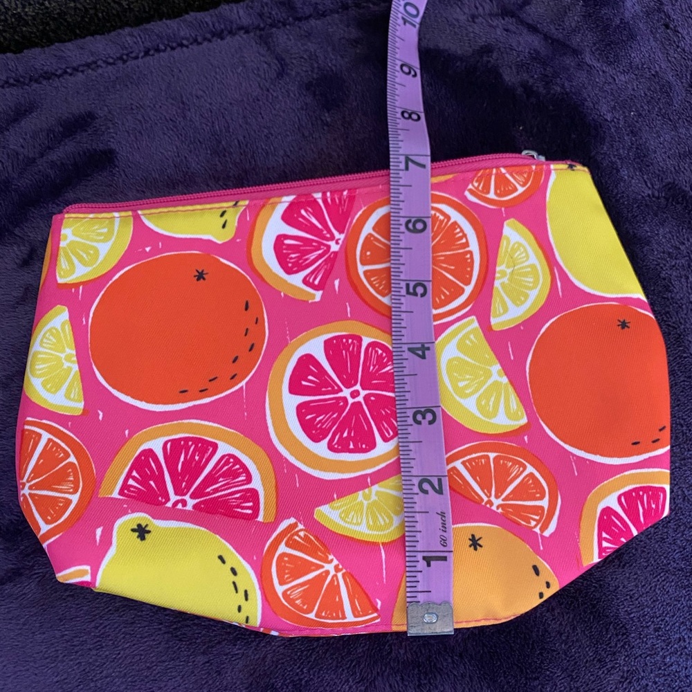 Clinique citrus makeup bag - Picture 3 of 9